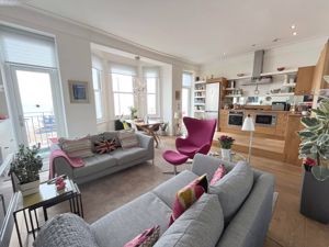 Photo 11- click for photo gallery